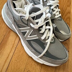 NWT Mens New Balance 990 Gray Sneakers